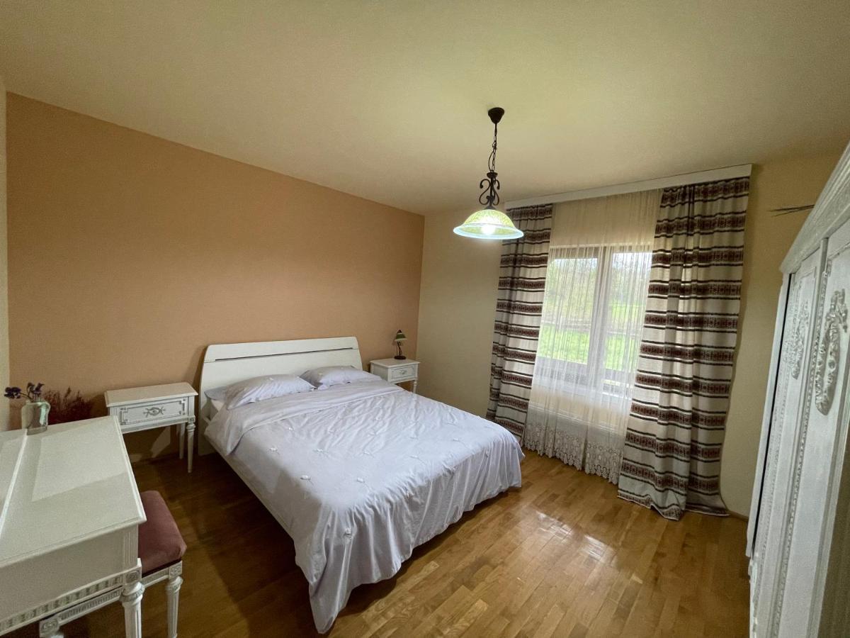Casa La Doi Nuci Hotel Bradet  Bagian luar foto